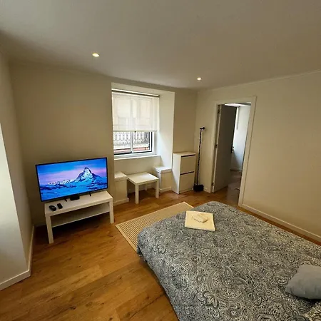 Very Location * ליסבון