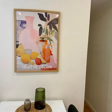 Very Location ליסבון